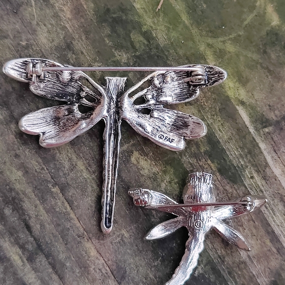 2 Vintage Designer Dragonfly Brooches - Picture 4 of 7